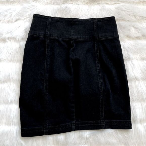 SO High Waisted Mini Skirt (26) - Picture 6 of 8